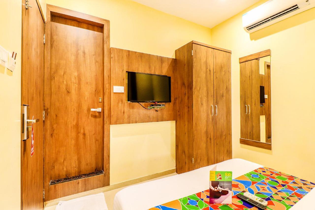 Hygenic Hotel Lotus Grand Andheri Mumbai Exterior foto